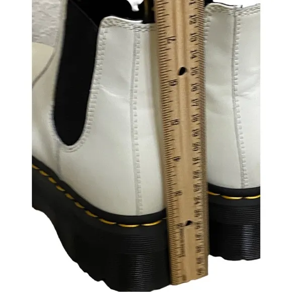 Dr Martens Quad Retro Chelsea Boots, Smooth White AirWair, Sz 6M