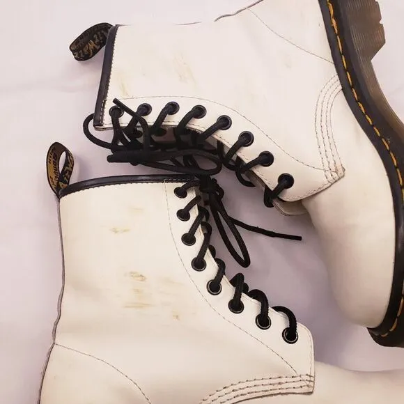 Dr Martens Size 7 Airwalk Original Smooth Leather White Combat Lace Up Boots
