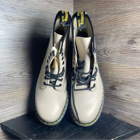 Dr martens taupe 1460 leather boots