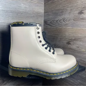 Dr martens taupe 1460 leather boots