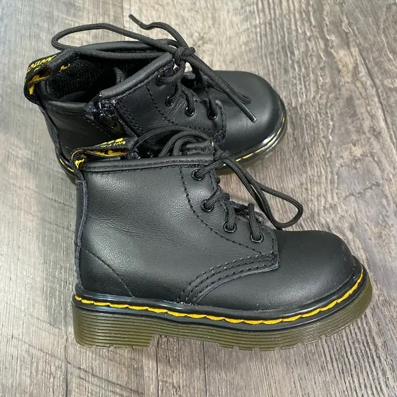 DR. MARTENS Toddler Boots