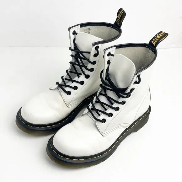 DR. MARTENS White Leather Lace Up Combat Boots, Size 7