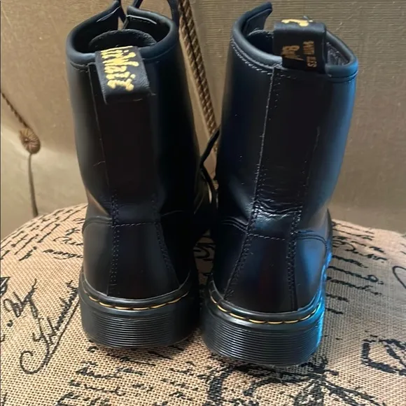 Dr Martens Zavala Black Leather Lace-Up Boots Kids