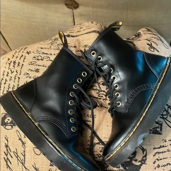 Dr Martens Zavala Black Leather Lace-Up Boots Kids