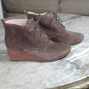 Dr. Scholl's shoes boots