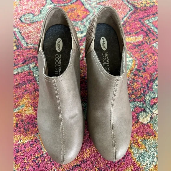 Dr. Scholl’s | Women’s taupe faux leather Harlow ankle boot, stacked heels, 8.5