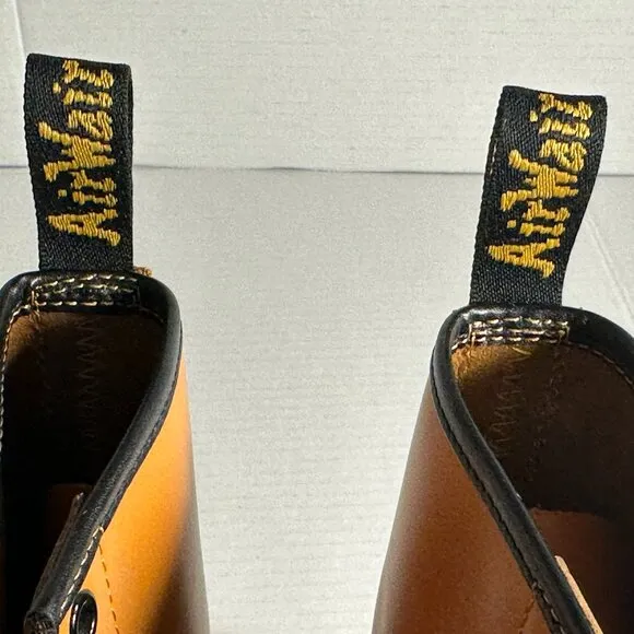 Dr.Martens {New} Ladies size 6