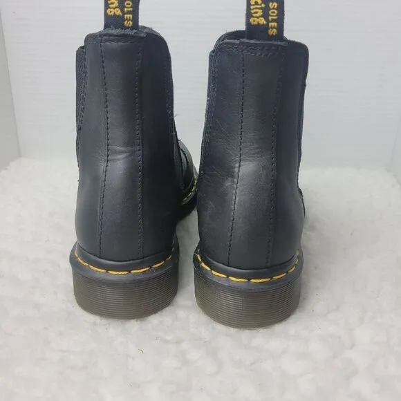 Dr Martens Virgina Women's Boots Size 7 Black Chelsea Shoes 2676