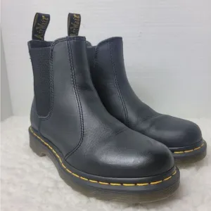 Dr Martens Virgina Women's Boots Size 7 Black Chelsea Shoes 2676