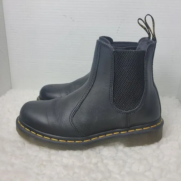 Dr Martens Virgina Women's Boots Size 7 Black Chelsea Shoes 2676