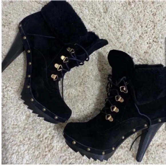 DSquared2 Black Boots Size 37.5 DSquared2 Black Booties DSquared2 Clog Boots