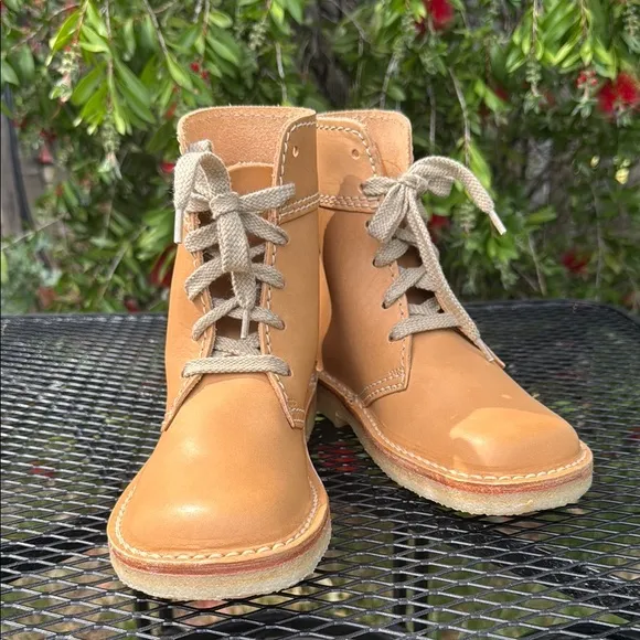 Duck Feet Leather Women's Boots