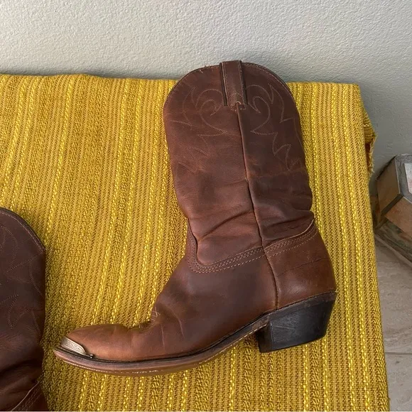 Durango | Vtg Distressed Cowboy Cowgirl Western Boots | Heeled Traditional R Toe