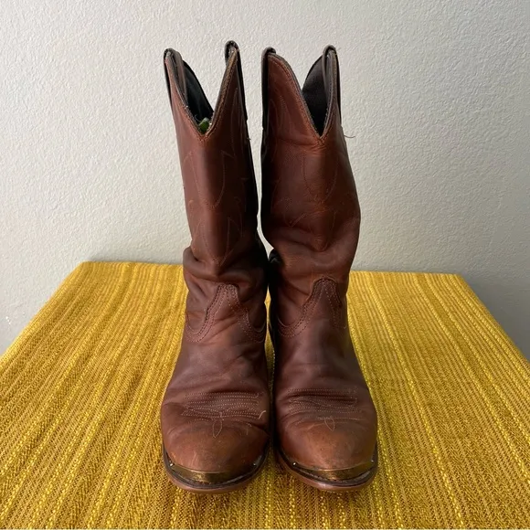Durango | Vtg Distressed Cowboy Cowgirl Western Boots | Heeled Traditional R Toe
