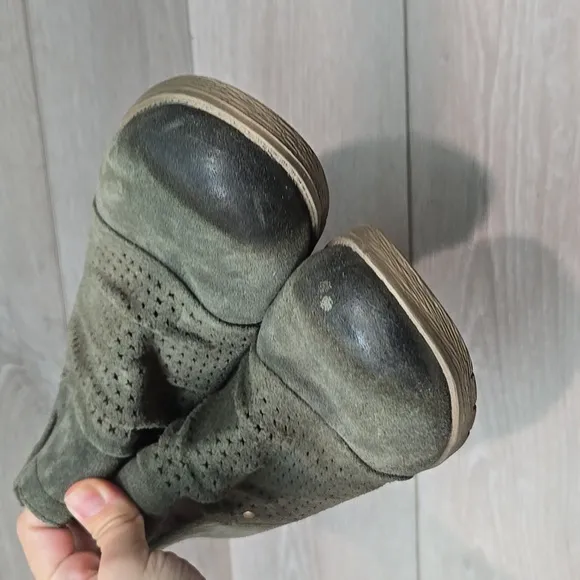 Earth Origins Women Ankle Leather Heels Boots shoes sz 11M