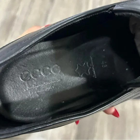Ecco Herren Melbourne Premium Leather Black Slip On Loafer Dress Shoes​