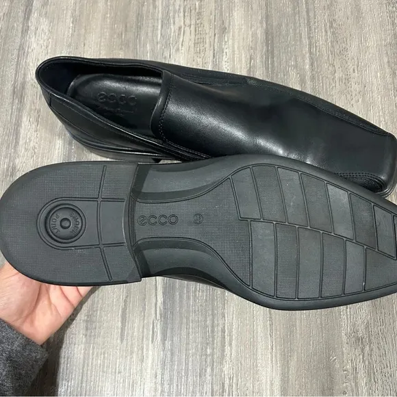 Ecco Herren Melbourne Premium Leather Black Slip On Loafer Dress Shoes​