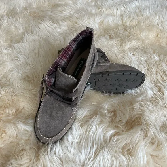 EDDIE BAUER WOMEN CHUKKA BOOT