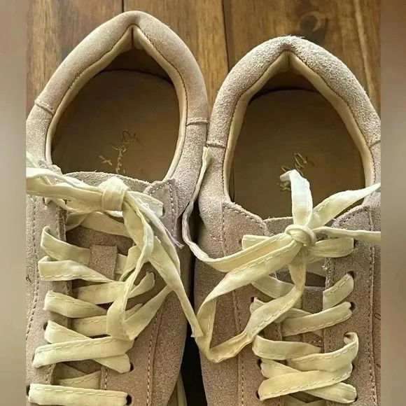 Esquivel X sneakers