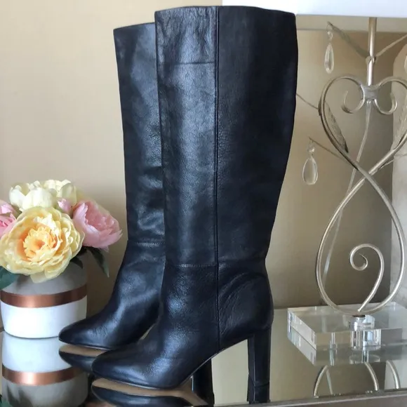 ESSEX LANE Black Genuine Leather Heeled Boots