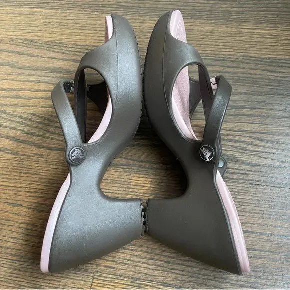EUC Crocs Cyprus Block Heels Brown Pink Slip On Shoes