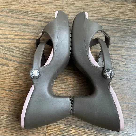 EUC Crocs Cyprus Block Heels Brown Pink Slip On Shoes
