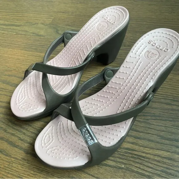 EUC Crocs Cyprus Block Heels Brown Pink Slip On Shoes
