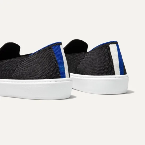 EUC Rothy’s The Original Slip On Sneaker in Navy
