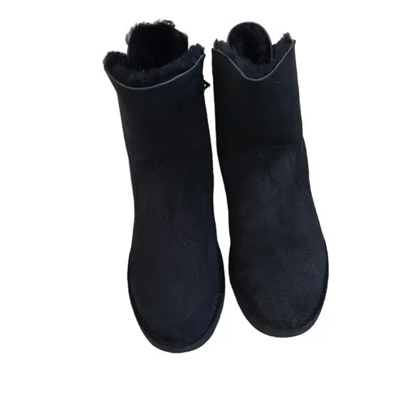 EUC UGG Authentic Naiyah shealing suede leather wool boots, 8, black
