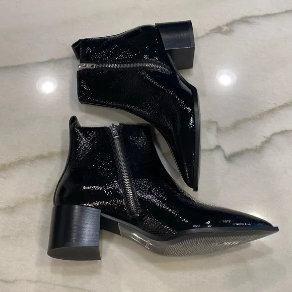 Everlane Boots size 6.5 Black Patent Leather Pointed Toe