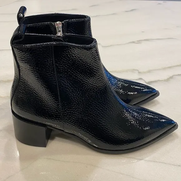 Everlane Boots size 6.5 Black Patent Leather Pointed Toe