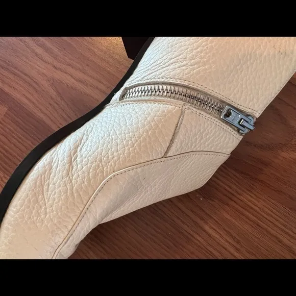 EVERLANE Leather Ankle Boots In Ecru