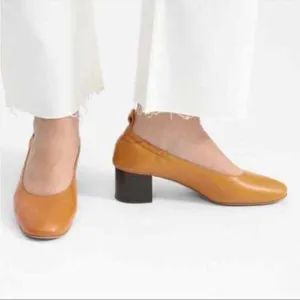 Everlane The Italian Leather Day Heel Shoes Yellow Slip-On Almond Toe Size 7.5