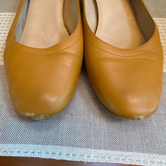 Everlane The Italian Leather Day Heel Shoes Yellow Slip-On Almond Toe Size 7.5