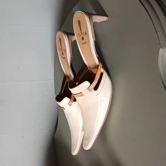 Fabi Leather Kitten Heel Mules Shoes Size 38 8 US Italy EUC TE!CK Italian
