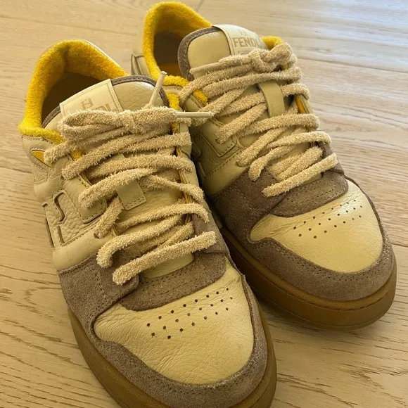 Fendi Cream and Brown Low-Top Sneakers with Suede Panels