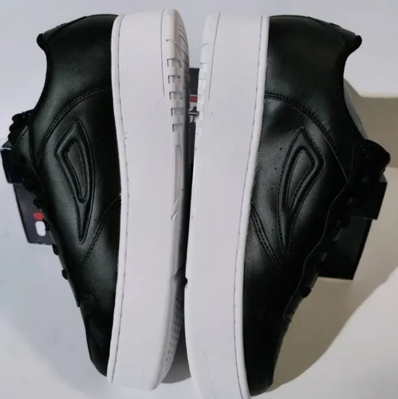 Fila Fx-115 Dsx Women's Platform Sneakers. Sizes 10 . New with box.Perforations