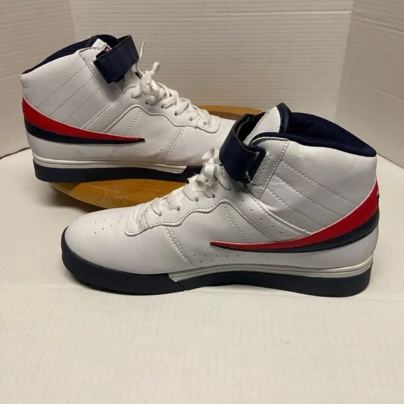 Fila Old School High Top Sneakers EUC