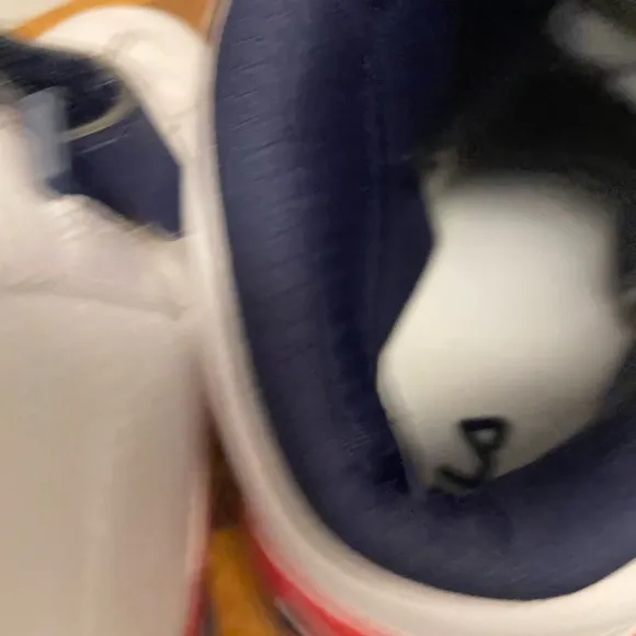 Fila Old School High Top Sneakers EUC