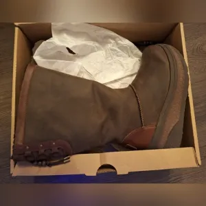 *FINAL DISCOUNT*UGGs Boots BNWOT*FINAL DISCOUNT*