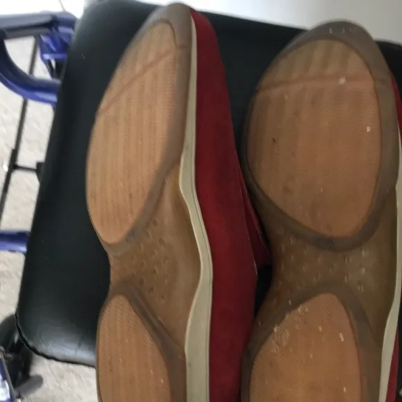 FINAL PRICE DROP!! Pristine condition! Timberland men’s slip on shoes