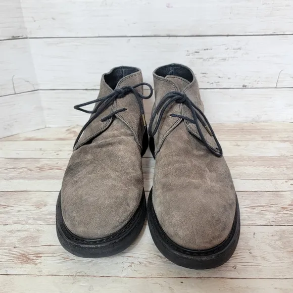 Fiorentini   Baker Men's grey suede chukka boots