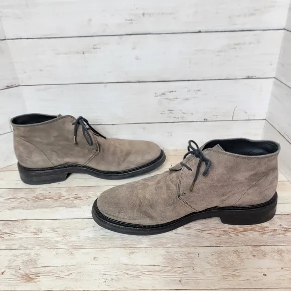 Fiorentini   Baker Men's grey suede chukka boots