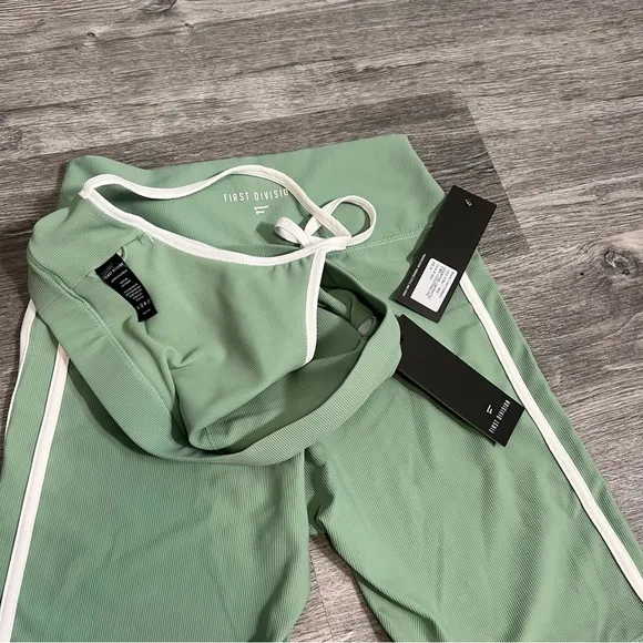 First Division Biker Shorts and Sports Bra Set Sage white accent NWT Medium