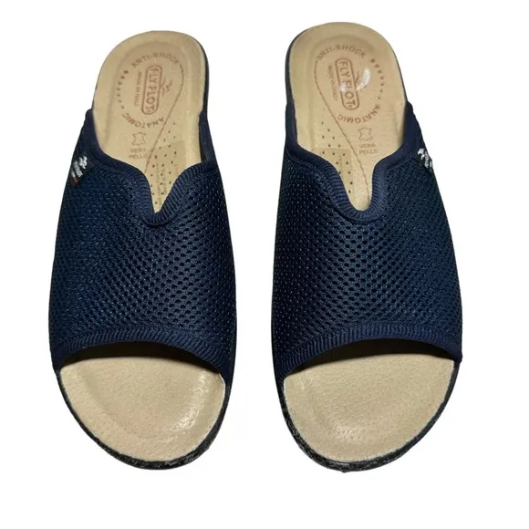 Fly Flot Slip On Sandals