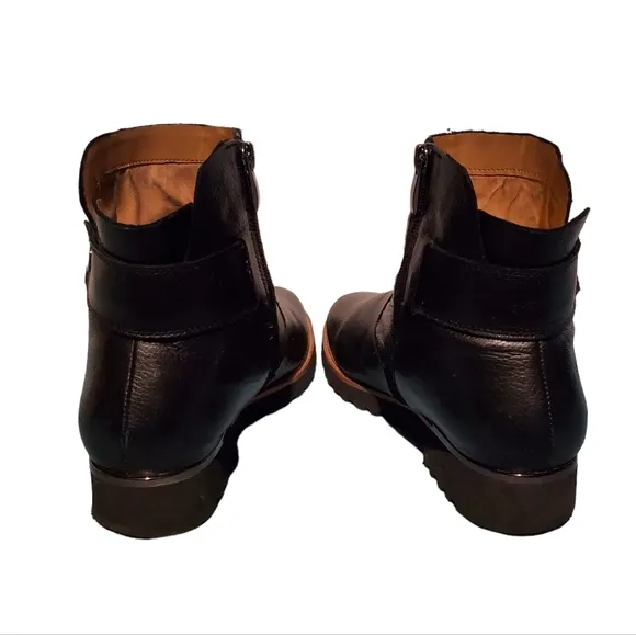 Franco Sarto Sleek Black Leather Zip-Up Moto Ankle Boots Women's Size 9.5M
