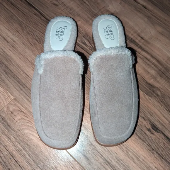 Franco Sarto tan leather mules with faux fur lining. Size 10 women's shoes.