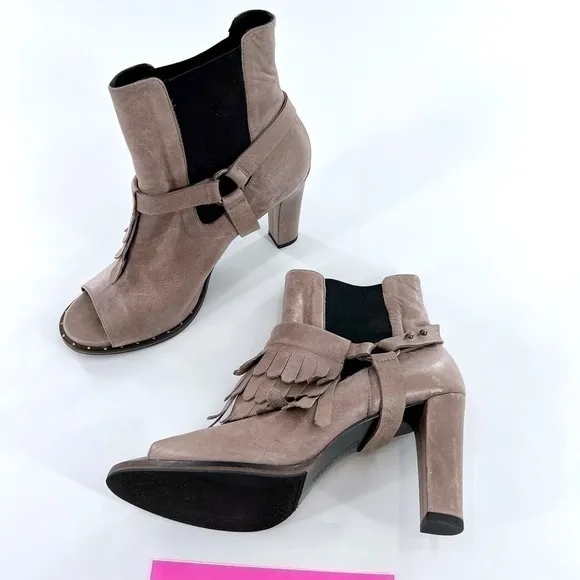FREDA SALVADOR BLACK LEATHER HARNESS FRINGES OPEN TOE ANKLE BOOTS Gray size 8.5