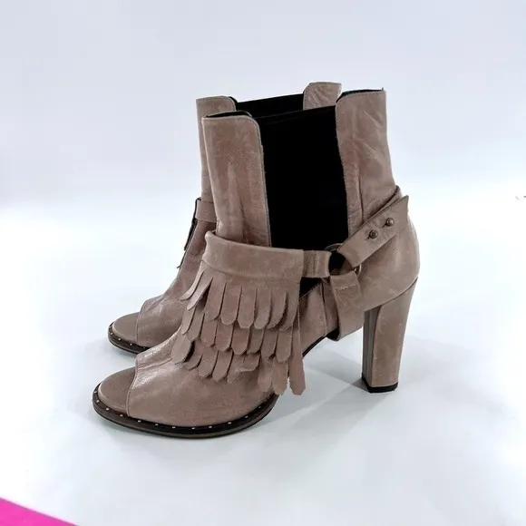 FREDA SALVADOR BLACK LEATHER HARNESS FRINGES OPEN TOE ANKLE BOOTS Gray size 8.5