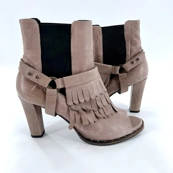 FREDA SALVADOR BLACK LEATHER HARNESS FRINGES OPEN TOE ANKLE BOOTS Gray size 8.5